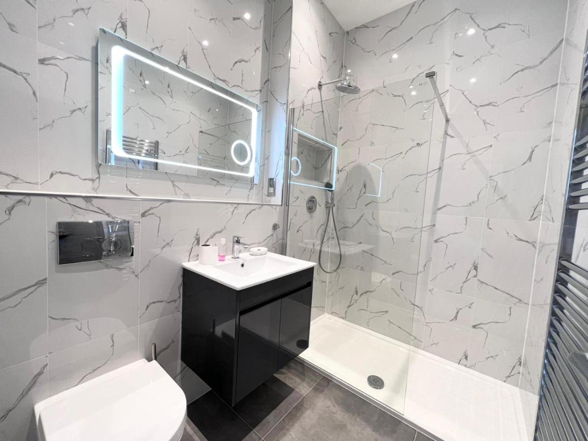 Omega Inn Milton Keynes Dış mekan fotoğraf